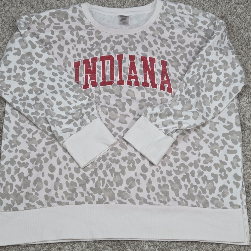 Gameday Couture Indiana Hoosiers Womens XXL Leopard Hide and Chic Crew Sweatshir - Picture 1 of 3